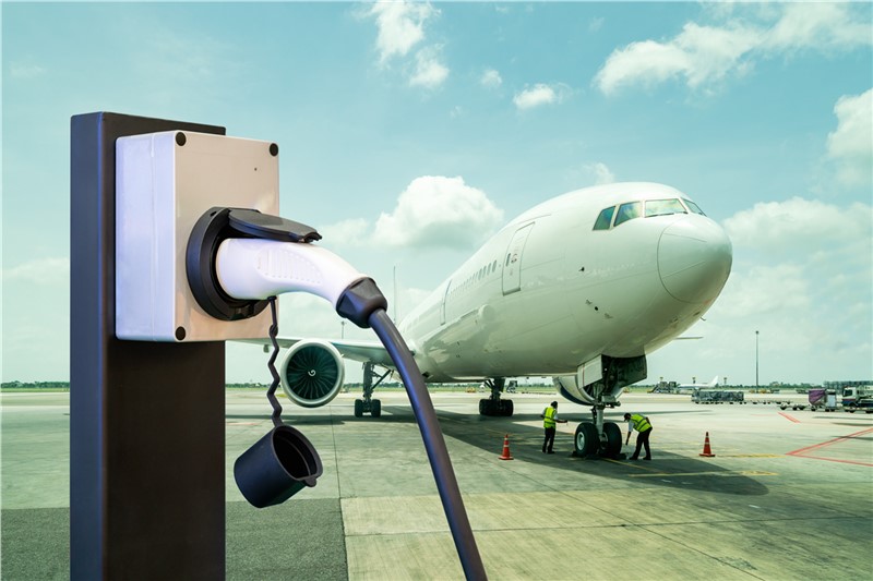 Silent Skies: Enhancing Aviation with Quieter Flight
